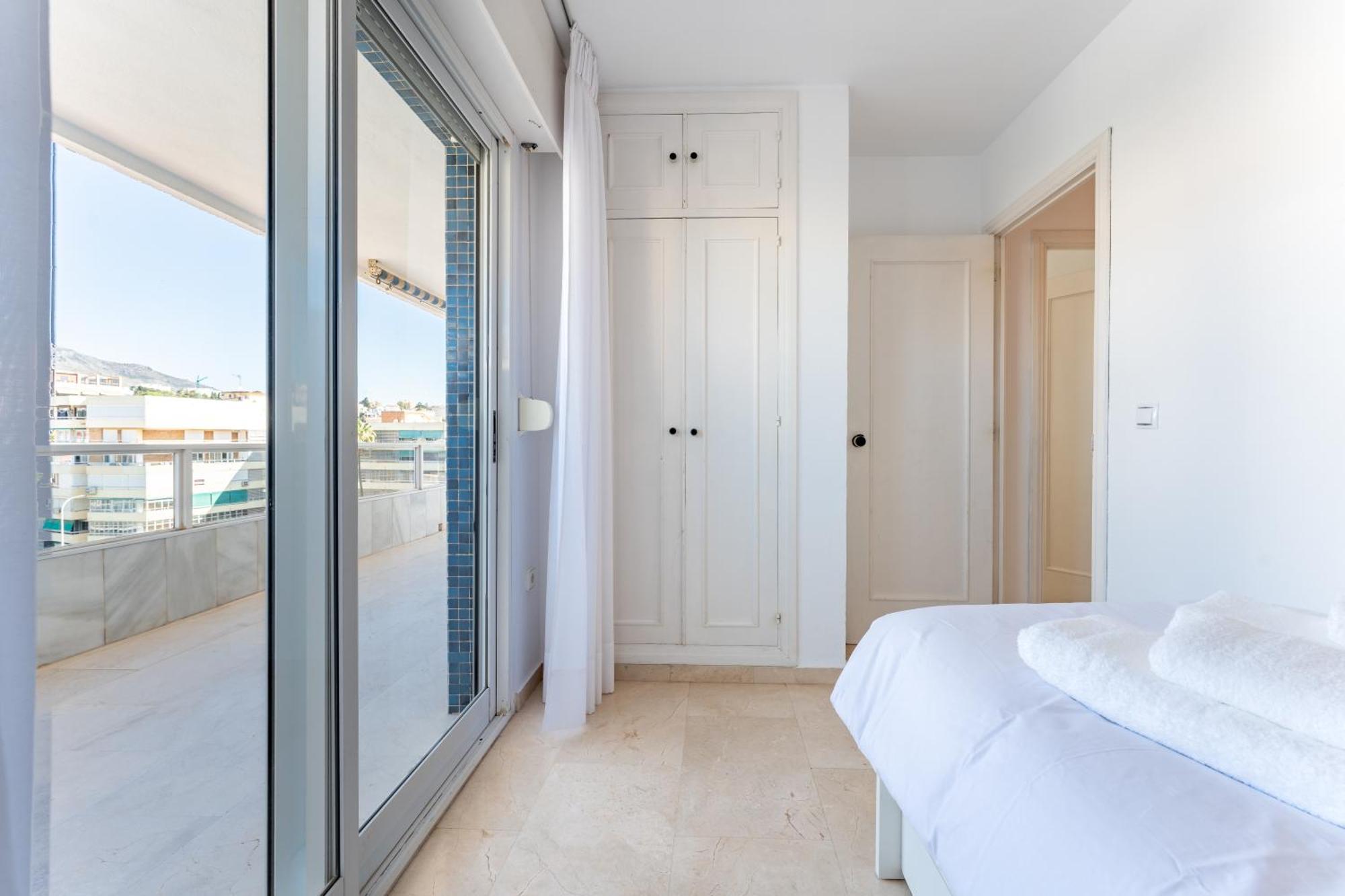Tropico Carihuela View & Parking Appartement Torremolinos Buitenkant foto
