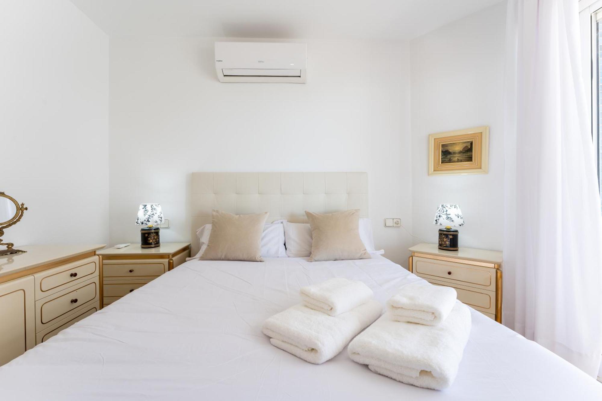 Tropico Carihuela View & Parking Appartement Torremolinos Buitenkant foto