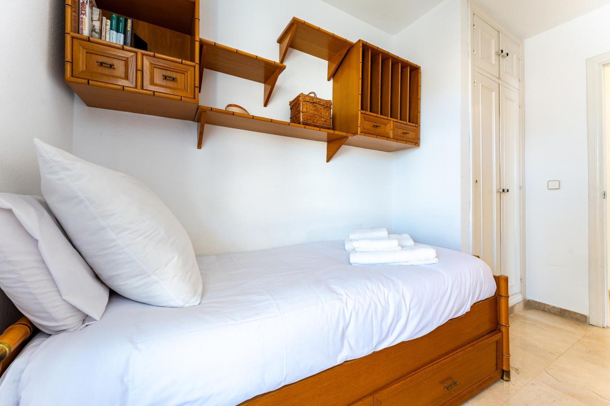 Tropico Carihuela View & Parking Appartement Torremolinos Buitenkant foto