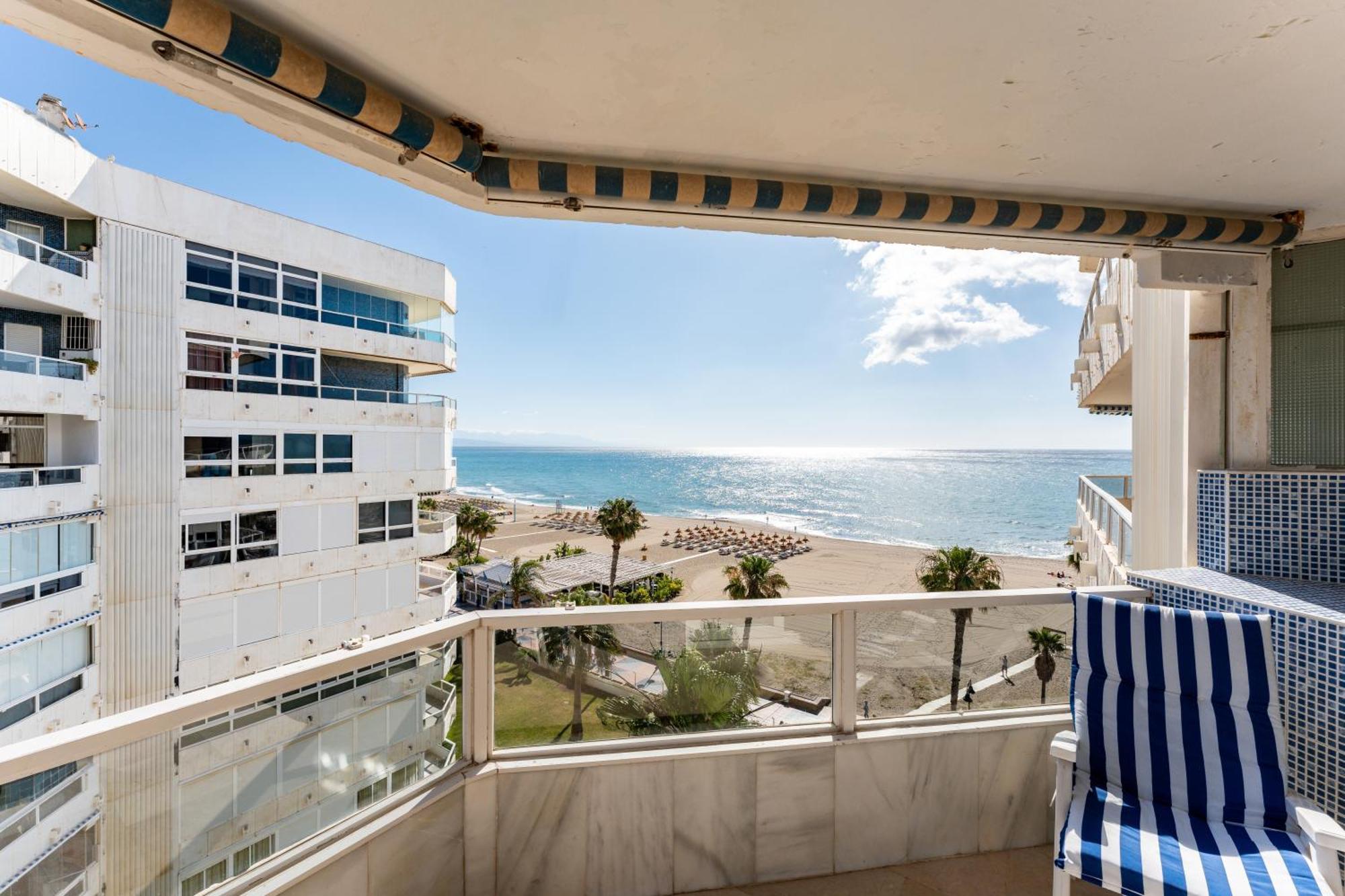 Tropico Carihuela View & Parking Appartement Torremolinos Buitenkant foto