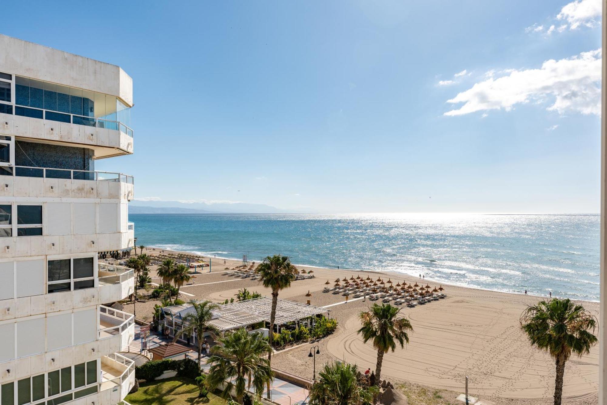 Tropico Carihuela View & Parking Appartement Torremolinos Buitenkant foto