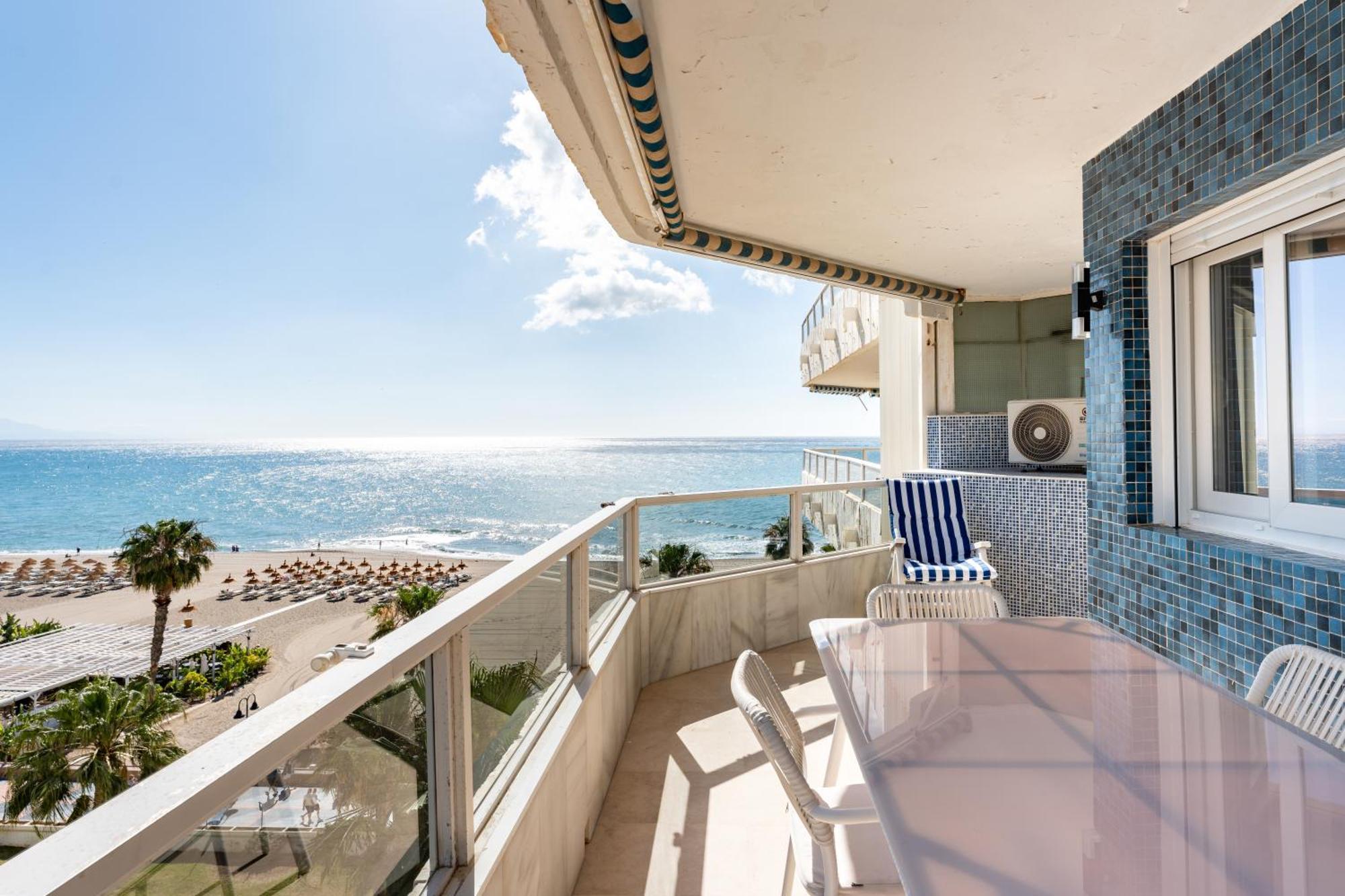 Tropico Carihuela View & Parking Appartement Torremolinos Buitenkant foto